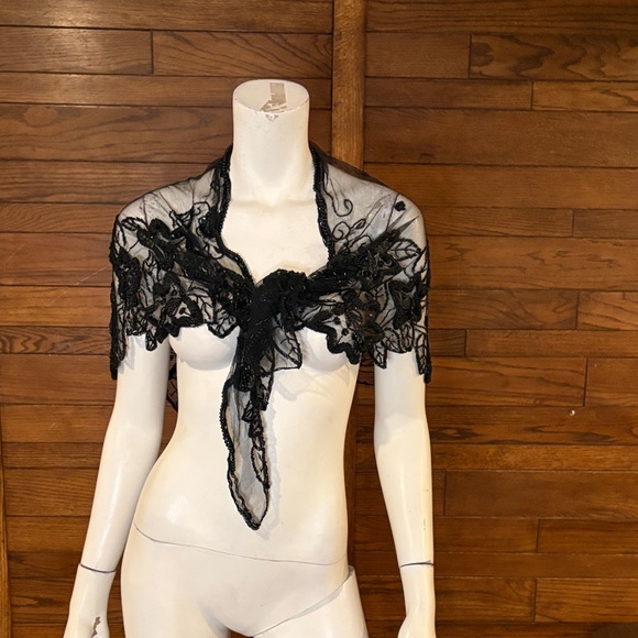 Source Unknown Black Floral Lace Bolero Shrug - Picture 4 of 5